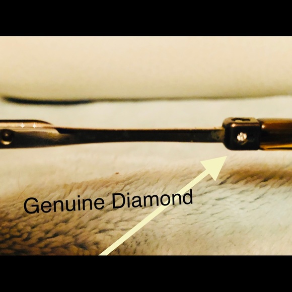 GENUINE DIAMOND accent CHROMED HEART Sunglasses With original case and wipe. - Picture 5 of 15